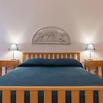 San Lorenzo Roomy Apartment